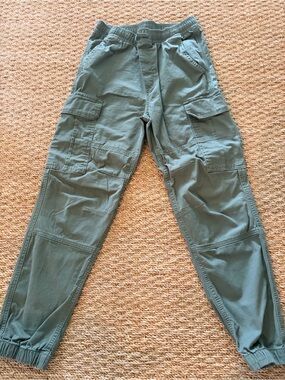 H&M Cargo Joggers in Army Green - Teen 16